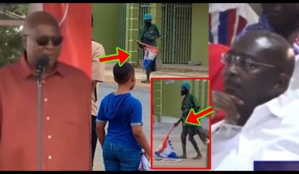 What A M@d Man Was Spotted Doing With NPP Flag On The Street Causes A Stir, Mahama Speaks