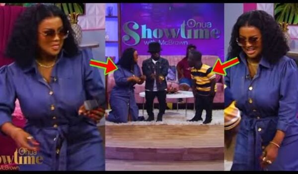 D!srespect? See The Reaction Of These Short People After Mcbrown Kn£lt To Be Like Them On Her Show
