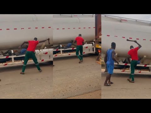 Read more about the article Bad Day For A Not0rious Th!ef In Kumasi, Watch How They Be@ts Him With A Cutl@ss For Ste@ling