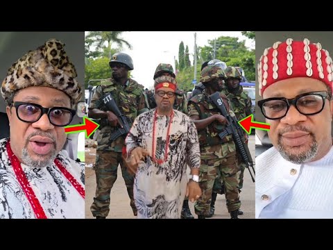 Read more about the article Ei, Watch How The Igbo King Is Being Protected In Ghana. Ay3ka!