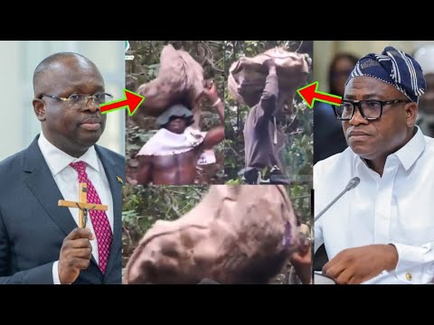 Read more about the article Nipa ns3 hwee; Watch How Dr. Omane Boamah And Other 7 Pe0ple Remains Was Conveyed In A Cocoa Sack
