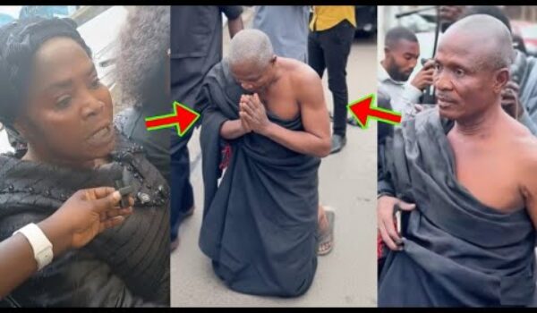 Abusuapanin Ay3mer3, See How Abusuapanin Is Begging For Peace After Manhyia Sitting