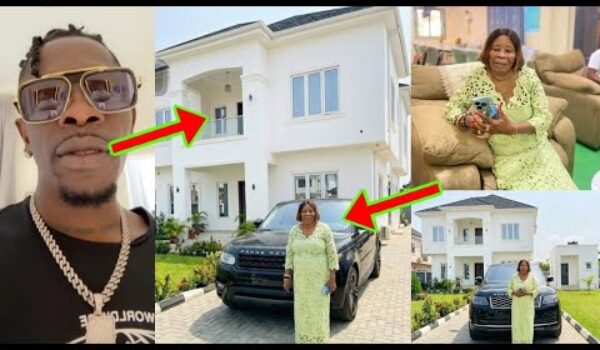 Shatta Wale Changed His Mum’s Life,Bought House For Her After Ghanaians M0cked Him For Abandoned Her