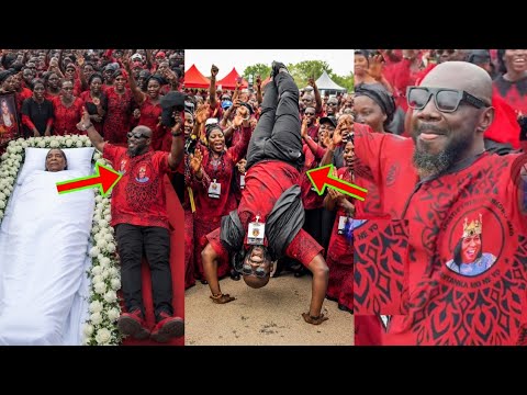 Osebo The Zaraman Steals The Show At Apostle Kwadwo Safo Kantankas Funeral With His Actions
